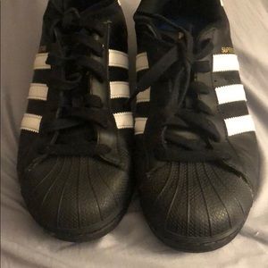 Adidas superstars